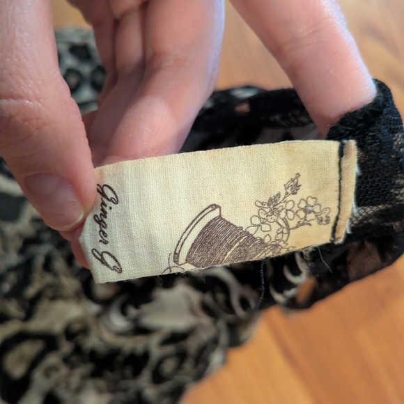 Ginger G Animal Print Lace Blouse Early 2000s - Picture 4 of 5